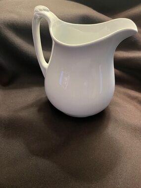Alfred Meakin Royal Ironstone China White Pitcher 7” tall